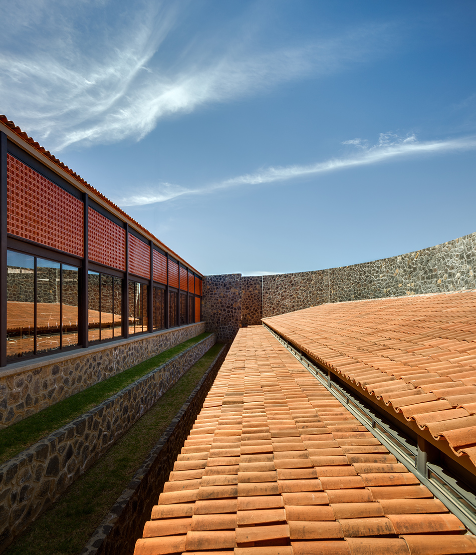 taller-mauricio-rocha-gabriela-carrillo-criminal-courts-patzcuaro-michoacan-mexico-designboom-07.jpg