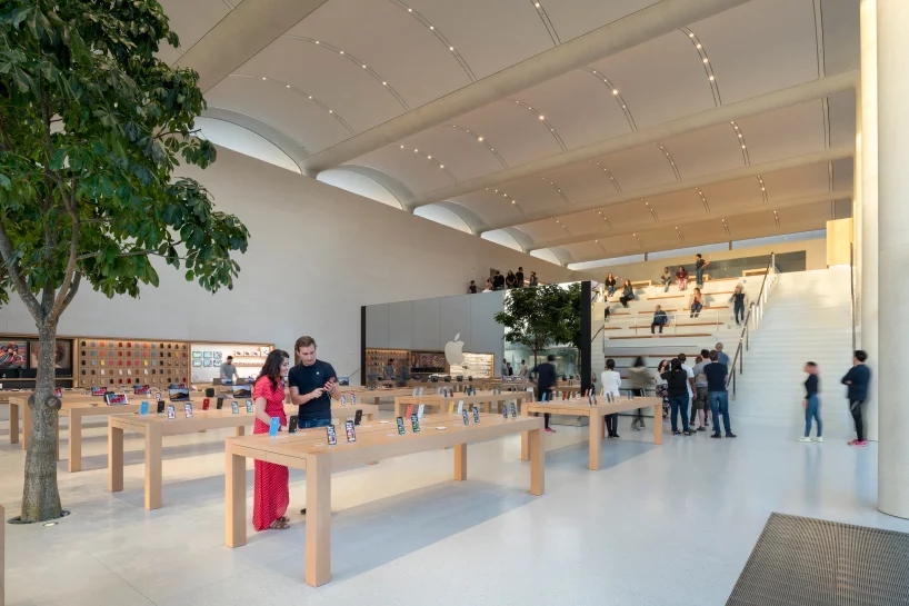 apple-aventura-miami-store-foster-partners-designboom-03.webp.jpg