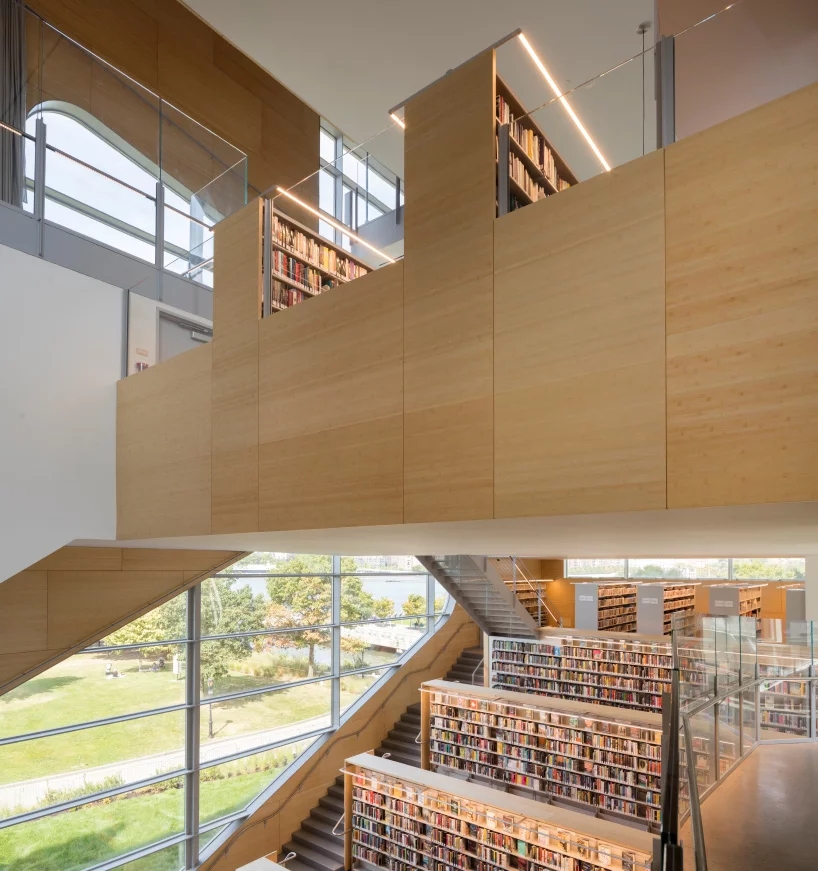 steven-holl-hunters-point-library-queens-new-york-designboom-07.webp.jpg