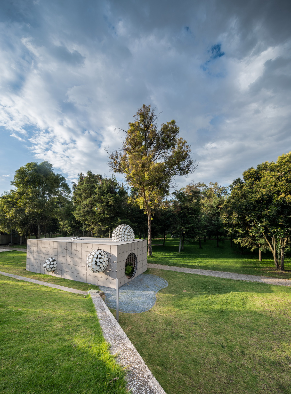 调整大小 pabellon-egaligilo-gerardo-broissin-architecture-pavilion-mexico-city_dezeen_2364_col_2.jpg