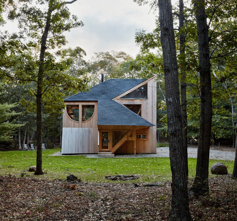 architecture-af-antler-house-restoration-east-hampton-designboom-1.jpg