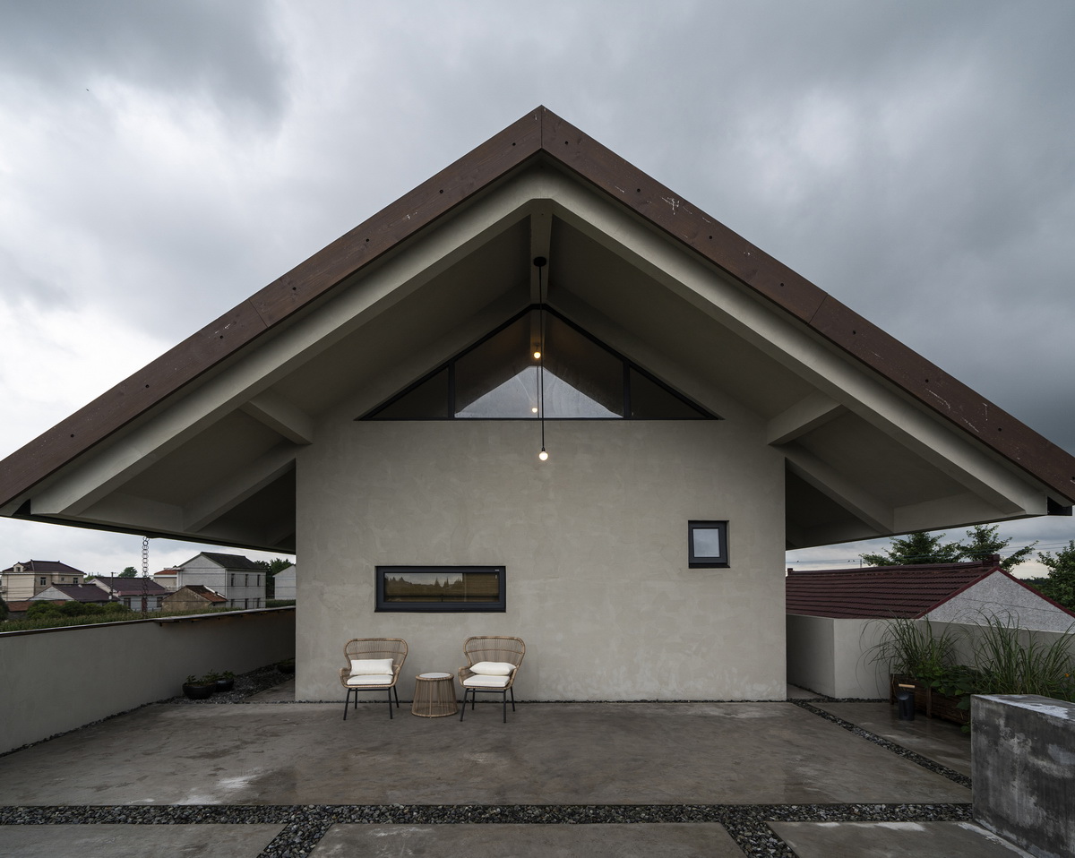 “非典型性”乡建：面向田野的住宅 / 空格建筑