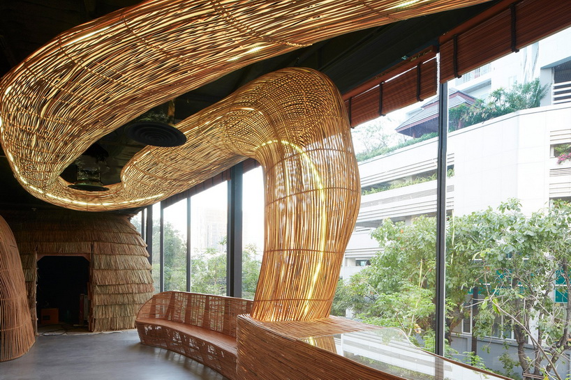 enter-projects-asia-vikasa-bangkok-yoga-studio-headquarters-designboom-50_调整大小.jpg