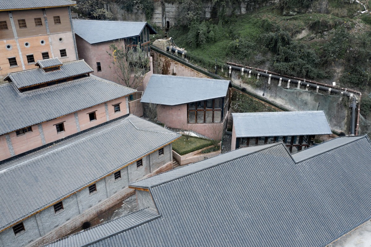 重庆故宫学院（安达森洋行改造） / 非常建筑