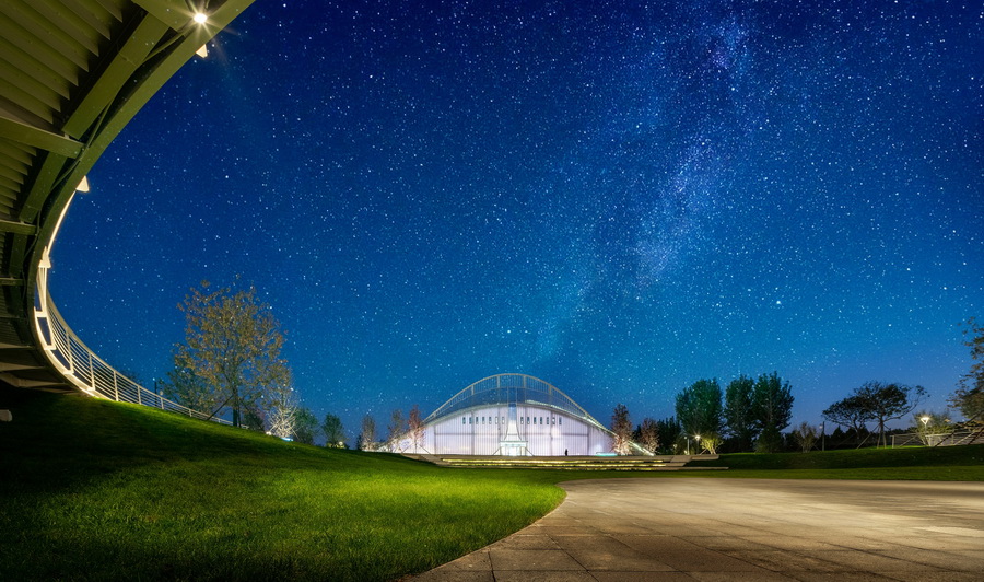 j1 夜景星空_周涵滔（由DDON笛东提供）.jpg