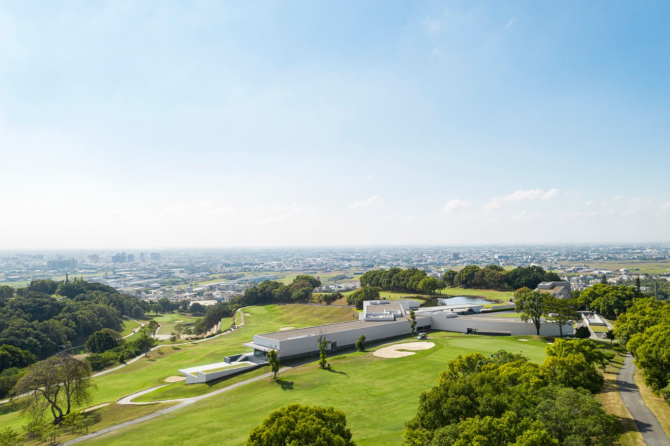 台丰高尔夫俱乐部嘉卿会馆 / Álvaro Siza Vieira + Carlos Castanheira